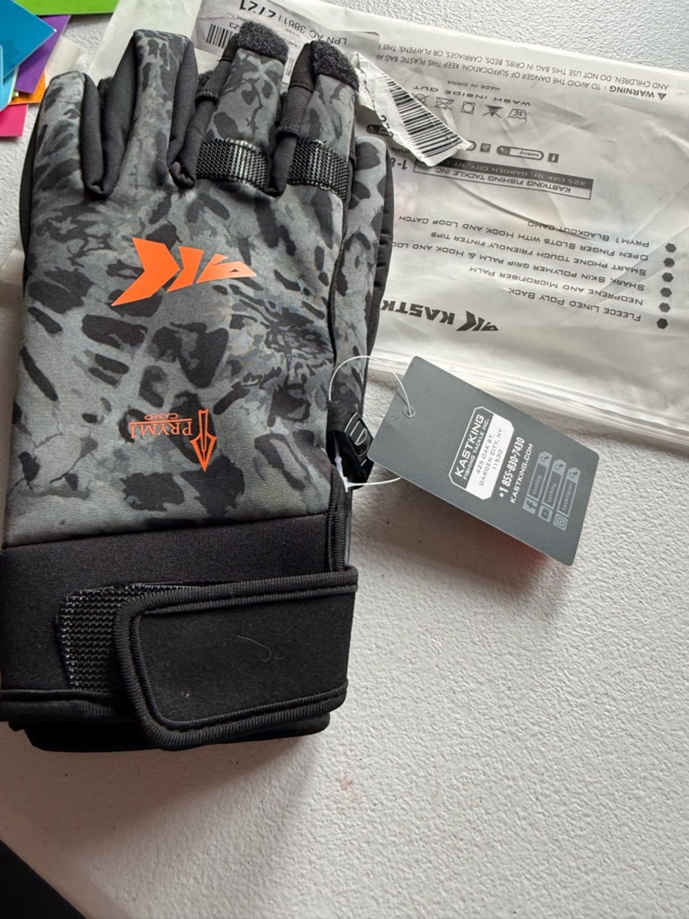 KastKing Camo Fishing Gloves with Orange Logo
